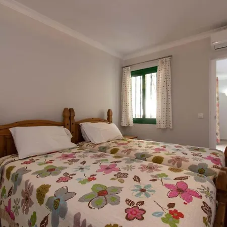 Mare 6 - Two Bed Апартаменты