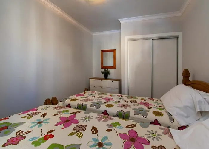 Mare 6 - Two Bed 아데제